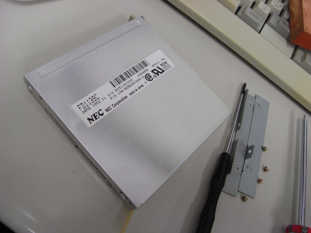 フロッピーディスクドライブ NECのFD1139C