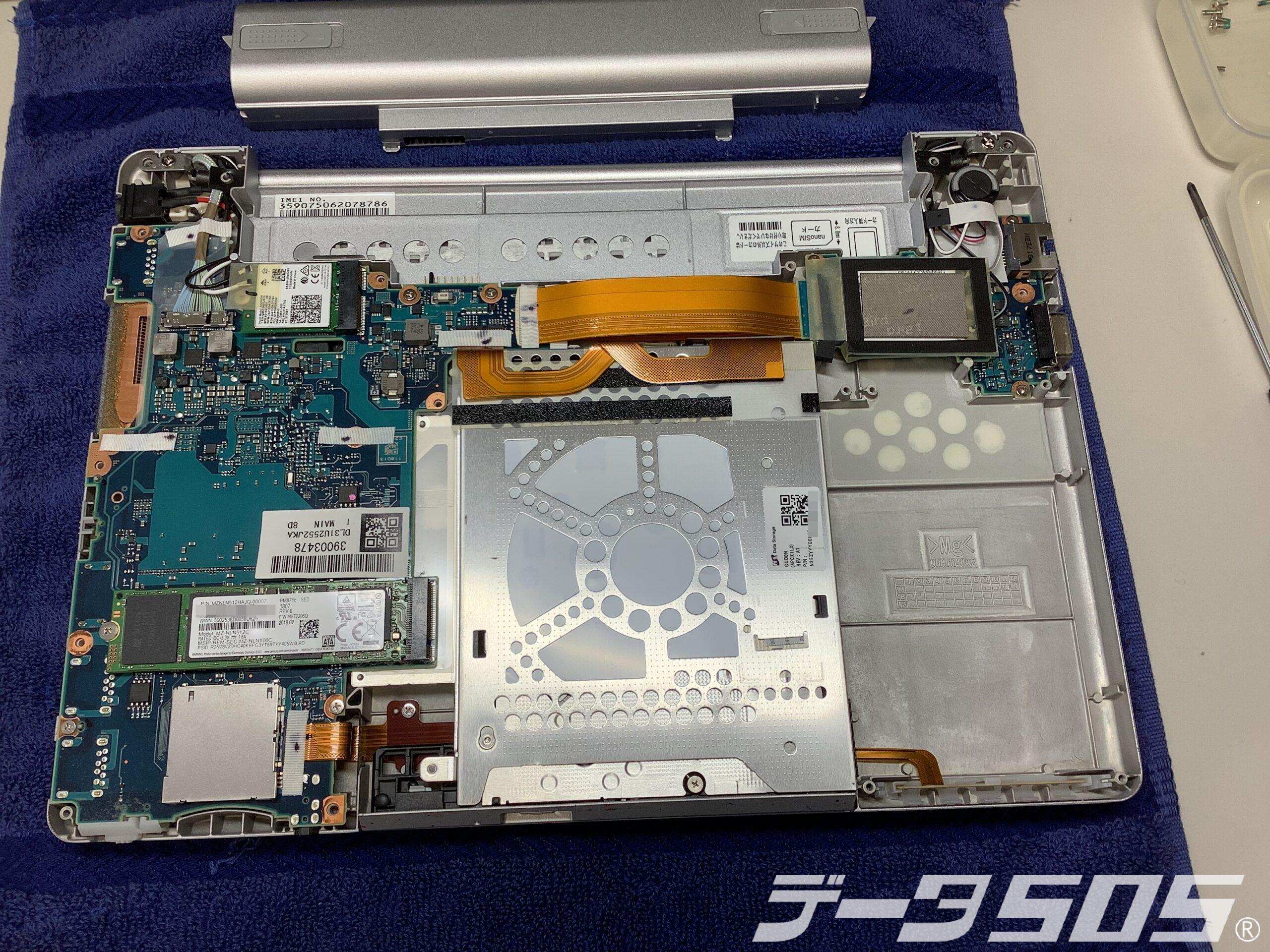 Panasonic Let's Note CF-SZ6SFUVS 本体故障で内蔵SSDのデータに